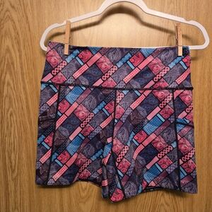 Constantly Varied Gear Women's Large Purple Paisley CVG